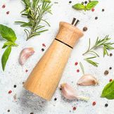 Spice and Salt Grinders for Seasoning