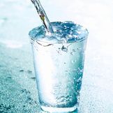 Natural mineral water and spring water for optimal refreshment