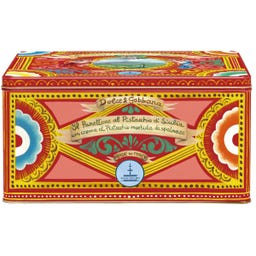 Dolce & Gabbana -panettone sisilialaisilla pistaaseilla - 