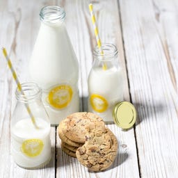 Kilner Szklana butelka na mleko z zakrętką